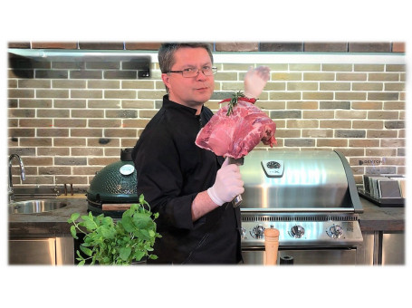 Свиная шея на гриле Big Green Egg...